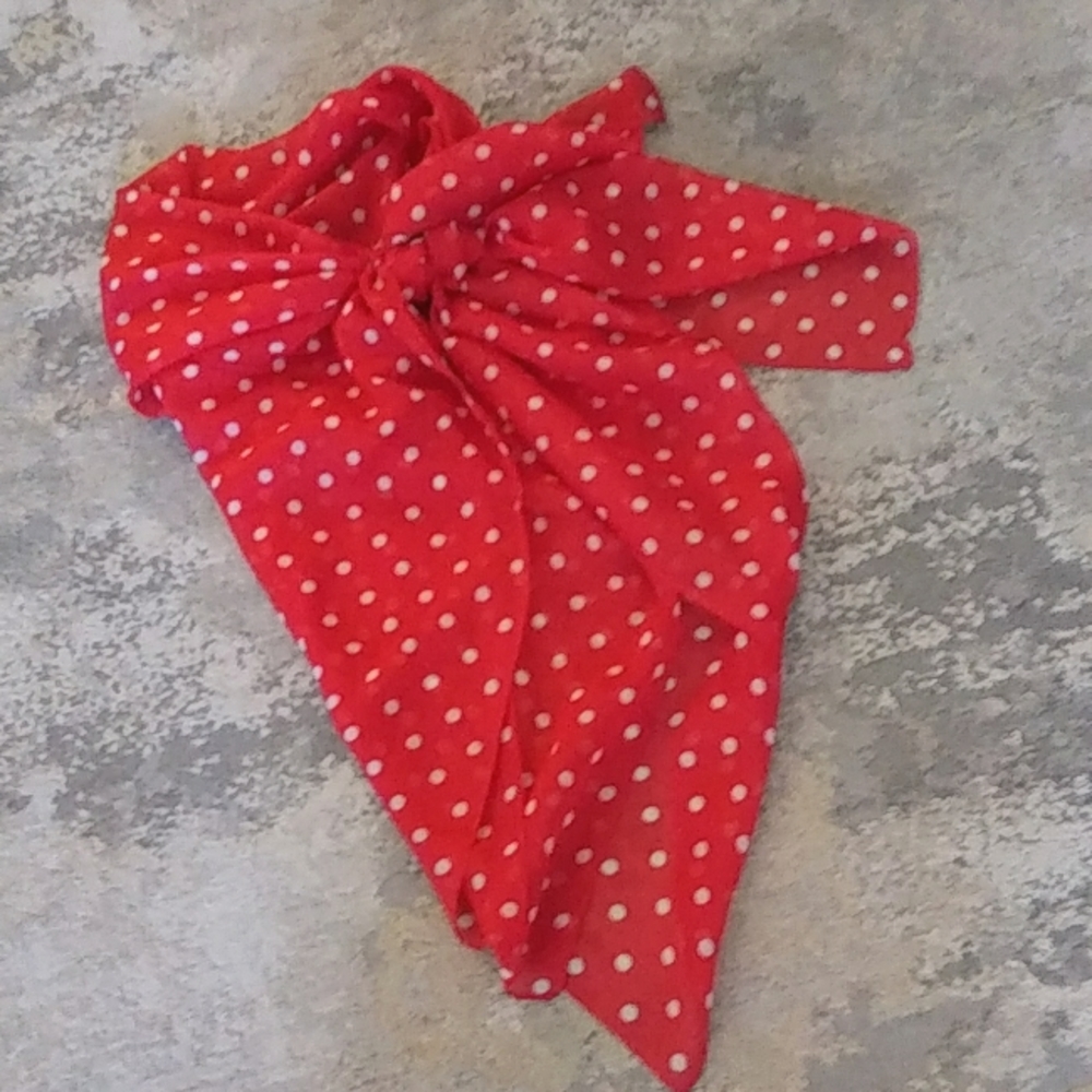 BEAUTIFUL VINTAGE SCARF/WRAP CHIFFON RED/WITH WHITE POLKA DOTS ,SIZE-44" X44".